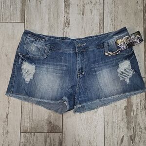 Revolution NWT Distressed Denim Women Shorts 23 Plus